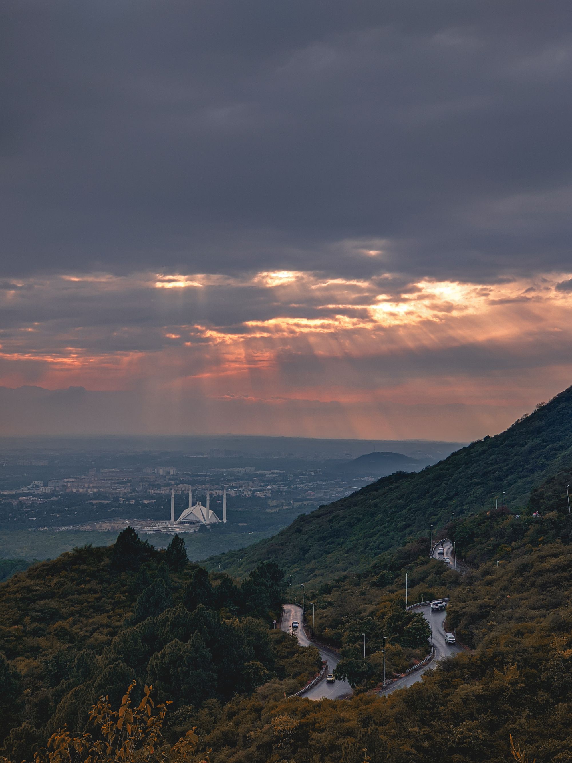 Islamabad skyline with Faisal Mosque seen from the Margalla Hills